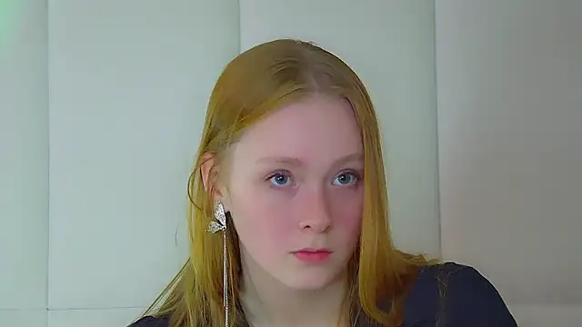 AgataFoxley online show from September 2025 07:18:01 AM