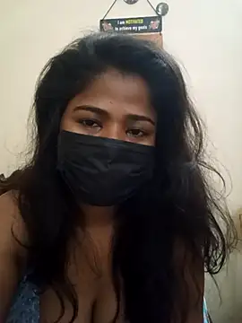 HAANNIAA online show from December 2025 08:25:01 PM