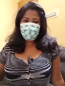 Snapshot of HAANNIAA chatting on September 2025 06:07:02 PM HAANNIAA online show from September 2025 06:07:02 PM