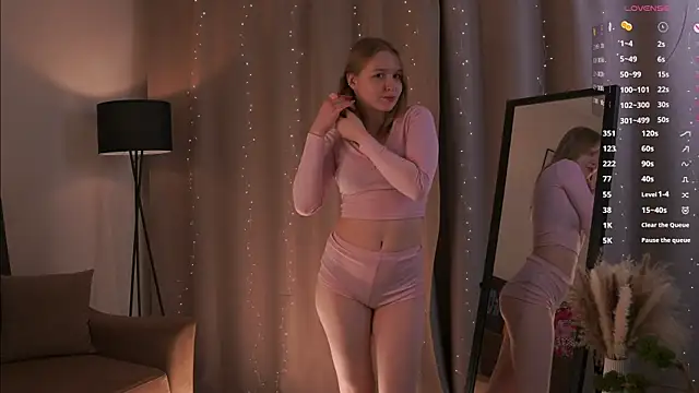 VinnieSerrano online show from February 2026 02:05:01 PM