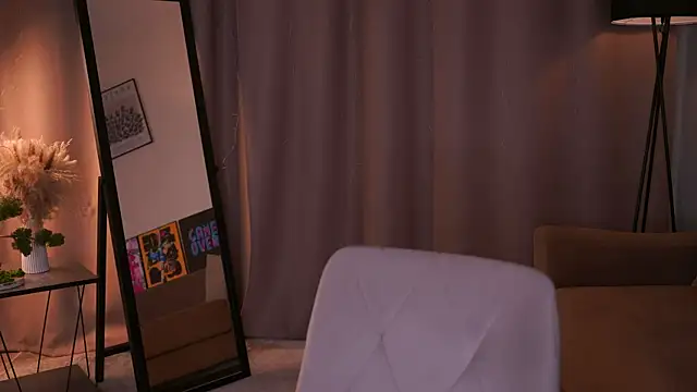 VinnieSerrano online show from April 2026 03:07:01 PM