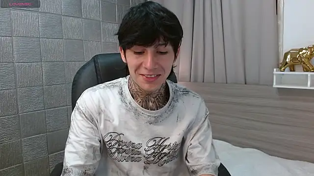 Iantwink18 online show from February 2026 12:25:02 PM