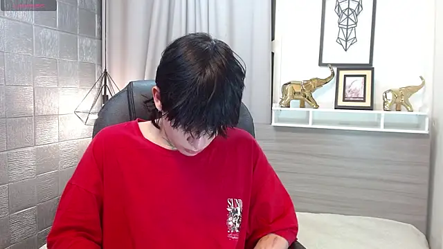 Iantwink18 online show from December 2025 06:38:02 AM