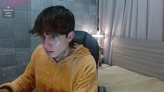 Iantwink18 online show from September 2025 09:30:01 AM