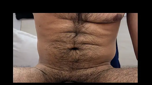 yourhunk69 online show from February 2026 06:50:01 PM