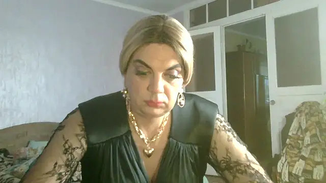 NiraFrost online show from October 2025 05:50:02 AM