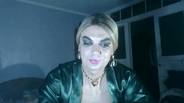 NiraFrost online show from November 2025 05:11:01 AM