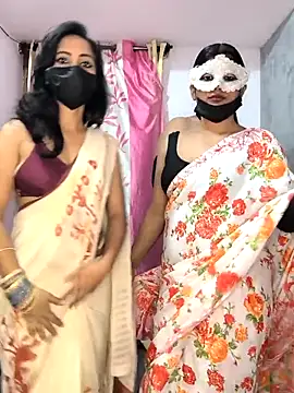 Family02 online show from February 2026 05:24:01 PM