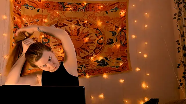 AliceCUNTach online show from April 2026 05:10:02 AM