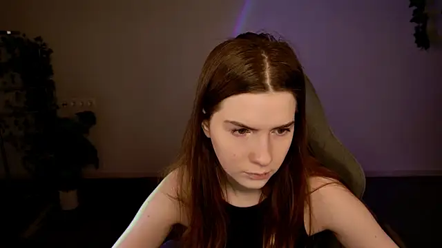 Snapshot of AliceCUNTach chatting on December 2025 05:10:02 AM AliceCUNTach online show from December 2025 05:10:02 AM