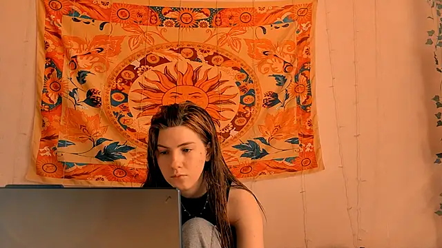 AliceCUNTach online show from April 2026 05:02:01 AM