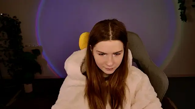 Snapshot of AliceCUNTach chatting on December 2025 05:09:01 AM AliceCUNTach online show from December 2025 05:09:01 AM