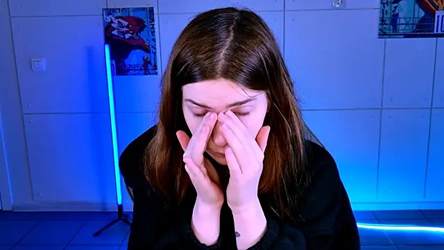 AliceCUNTach online show from October 2025 05:06:01 AM