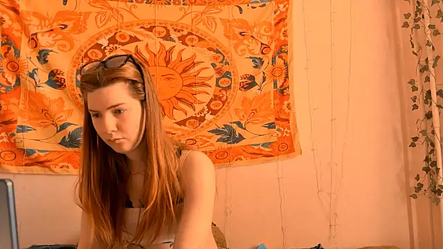 AliceCUNTach online show from April 2026 05:03:01 AM