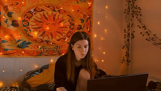 AliceCUNTach online show from March 2026 05:04:01 AM