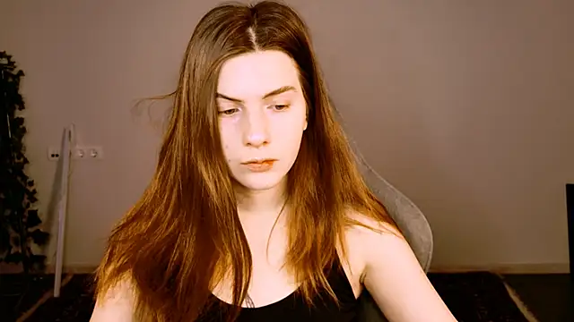 AliceCUNTach online show from November 2025 05:08:01 AM