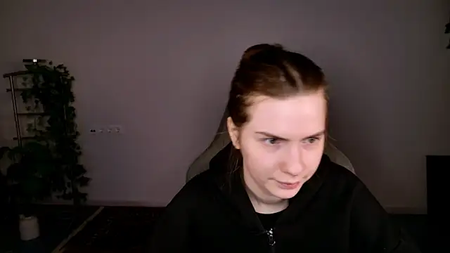 AliceCUNTach online show from December 2025 05:17:02 AM