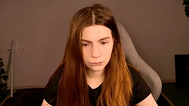 AliceCUNTach online show from November 2025 05:07:01 AM