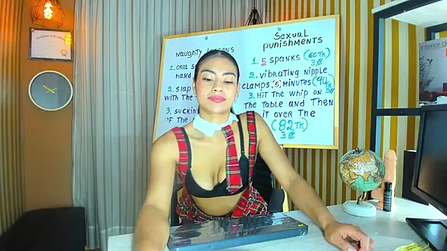 Emily Mitchell online show from October 2025 06:08:01 PM