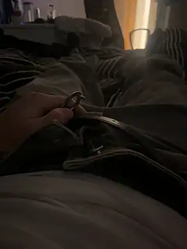 Snapshot of elox33 chatting on April 2026 01:48:01 PM elox33 online show from April 2026 01:48:01 PM