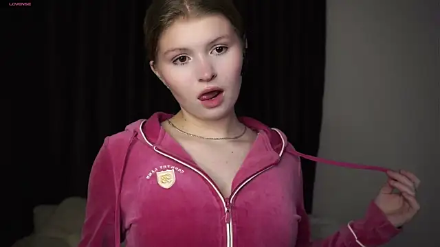 Snapshot of ShontaWasilko chatting on November 2025 06:41:02 PM ShontaWasilko online show from November 2025 06:41:02 PM