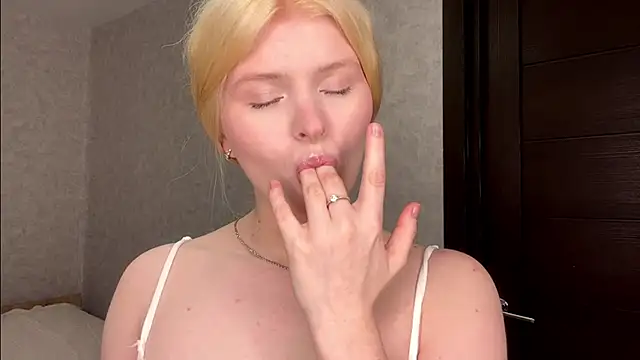 ShontaWasilko online show from March 2026 09:15:02 PM