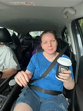 aussiepeaches online show from December 2025 09:26:02 PM