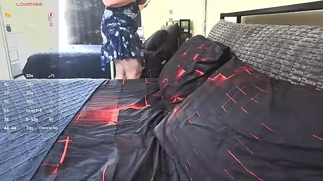 aussiepeaches online show from October 2025 01:26:02 AM