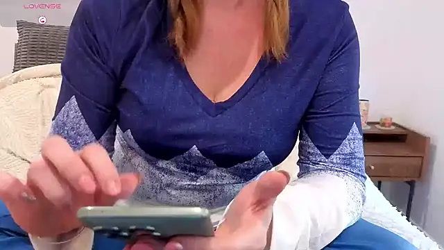 aussiepeaches online show from June 2026 02:27:02 AM