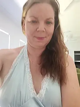 aussiepeaches online show from April 2026 02:24:01 AM