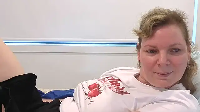 aussiepeaches online show from May 2026 01:36:01 AM