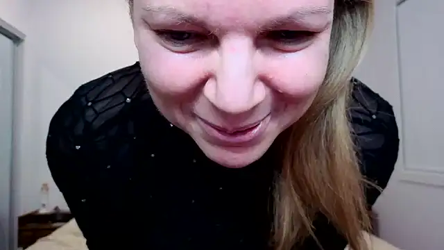 aussiepeaches online show from June 2026 11:59:02 AM