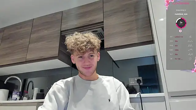 DominantAlex18 online show from November 2025 08:04:02 AM