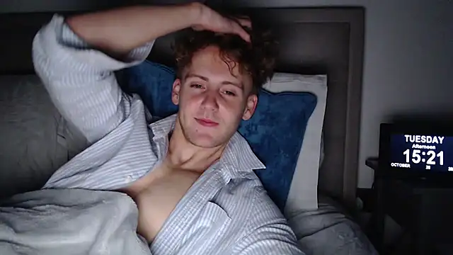 DominantAlex18 online show from October 2025 03:22:01 PM