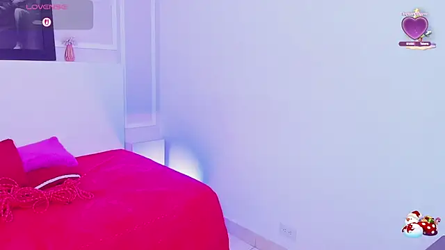 TianaGlow26 online show from December 2025 07:50:01 PM