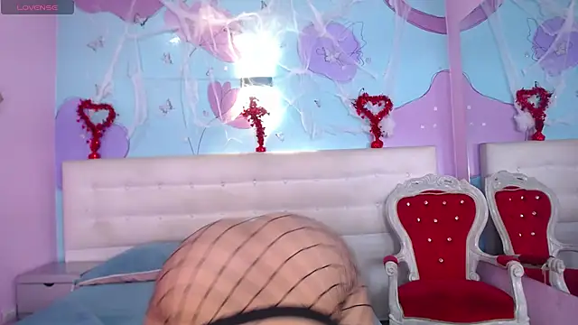 Snapshot of caroliine_fox__ chatting on October 2025 04:42:01 AM caroliine fox online show from October 2025 04:42:01 AM