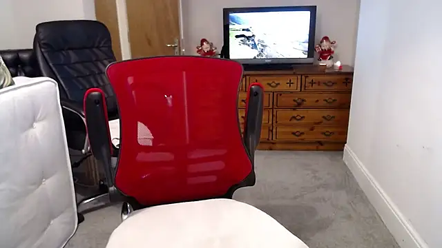 Hung2Mike online show from April 2026 09:29:01 PM