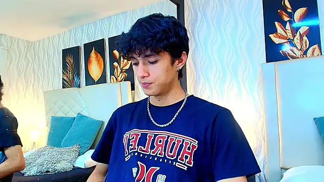 Lean Portman online show from November 2025 09:04:02 PM