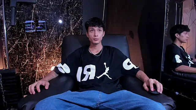 Lean Portman online show from July 2026 09:12:01 PM