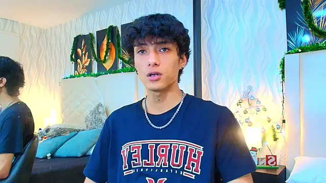 Lean Portman online show from December 2025 10:04:01 PM