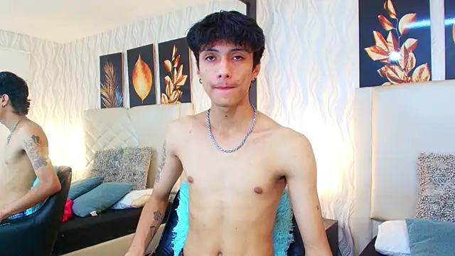 Lean Portman online show from November 2025 10:25:02 PM