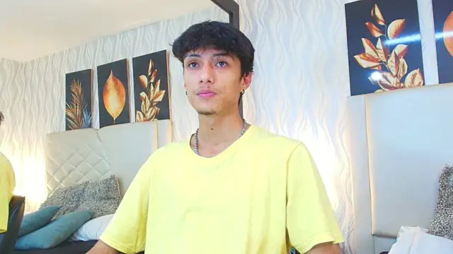 Lean Portman online show from November 2025 09:29:01 PM