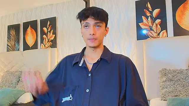Lean Portman online show from October 2025 08:32:02 PM