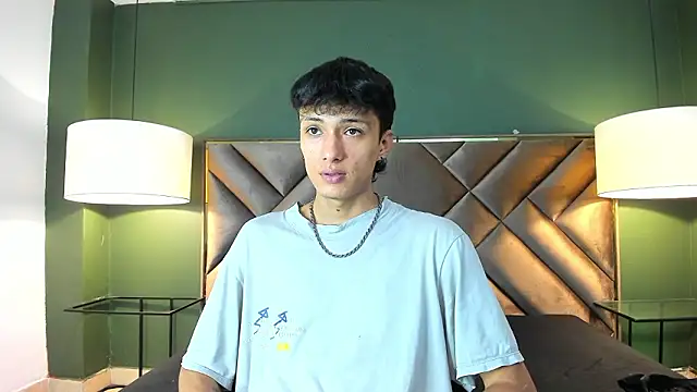 Lean Portman online show from March 2026 03:24:02 PM