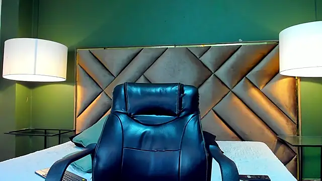 Lean Portman online show from April 2026 03:05:01 PM