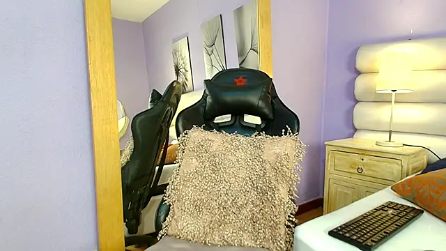 Lean Portman online show from March 2026 02:18:01 PM