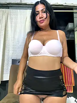 Nair Hot77 online show from November 2025 02:05:01 AM