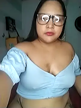 Snapshot of Angelly_ricura chatting on September 2025 04:46:01 PM Angelly ricura online show from September 2025 04:46:01 PM
