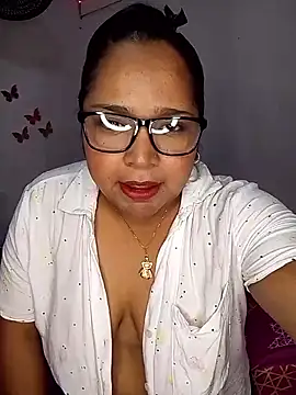 Snapshot of Angelly_ricura chatting on March 2026 06:48:01 PM Angelly ricura online show from March 2026 06:48:01 PM