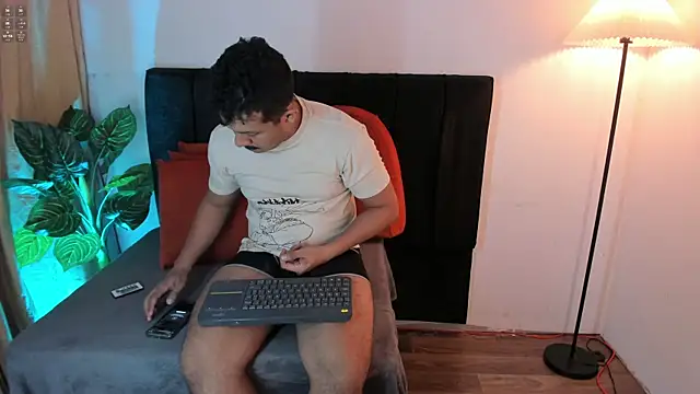 Misterjhons2 online show from March 2026 12:37:02 AM